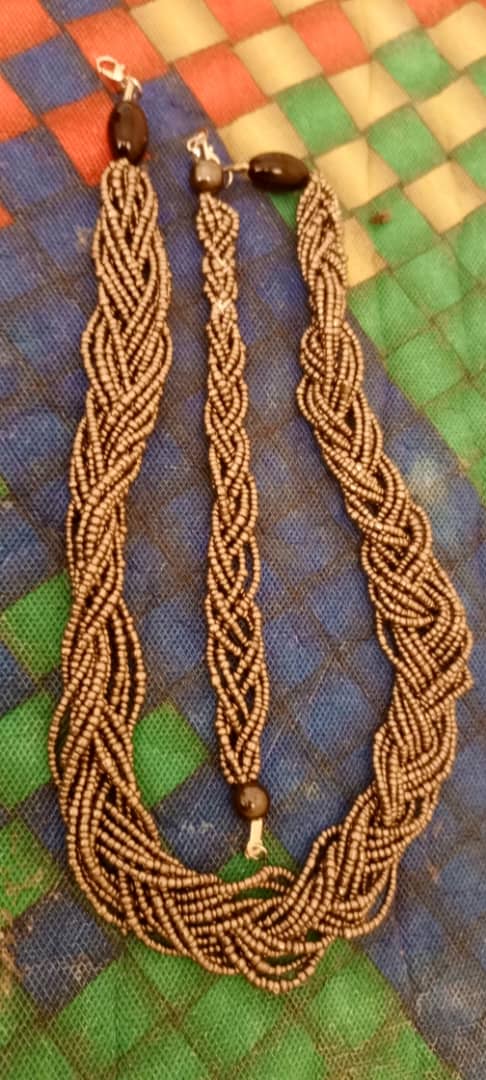 Braided bead necklace and bracelet set
